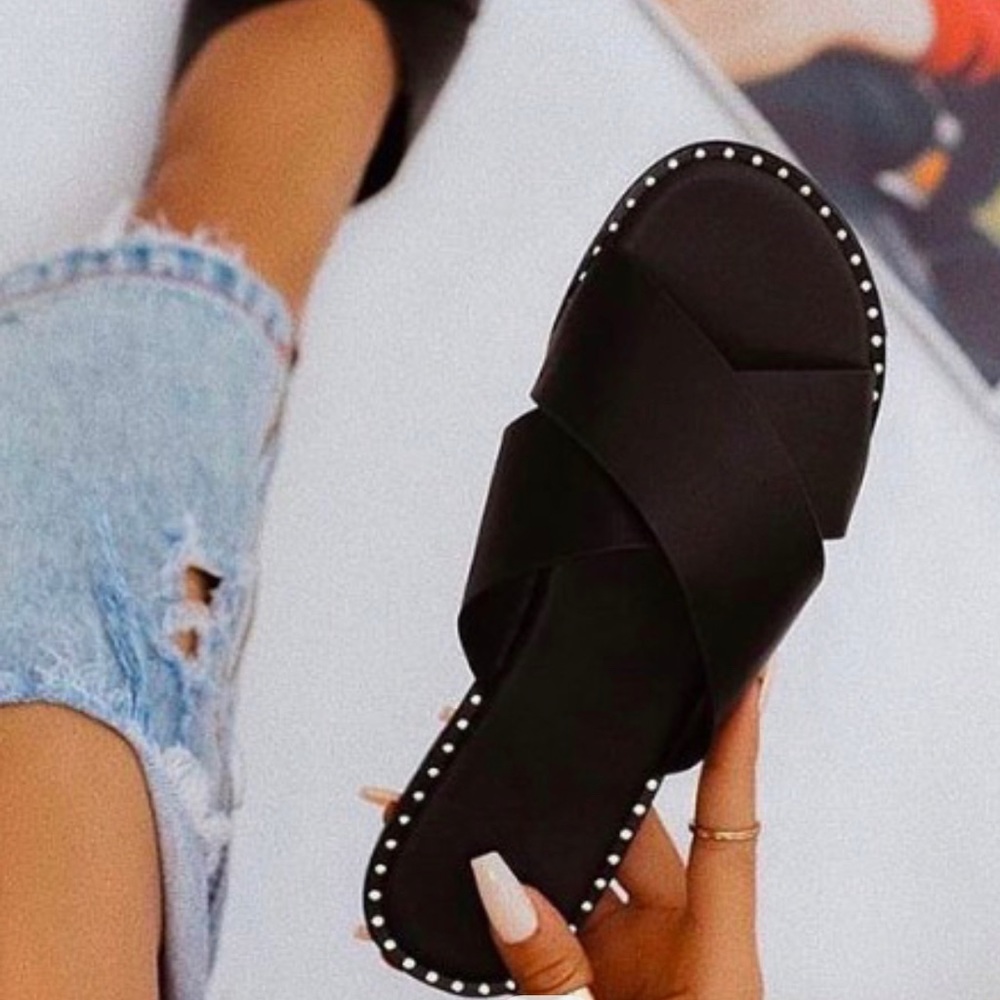 KACEY'S SLIP ON